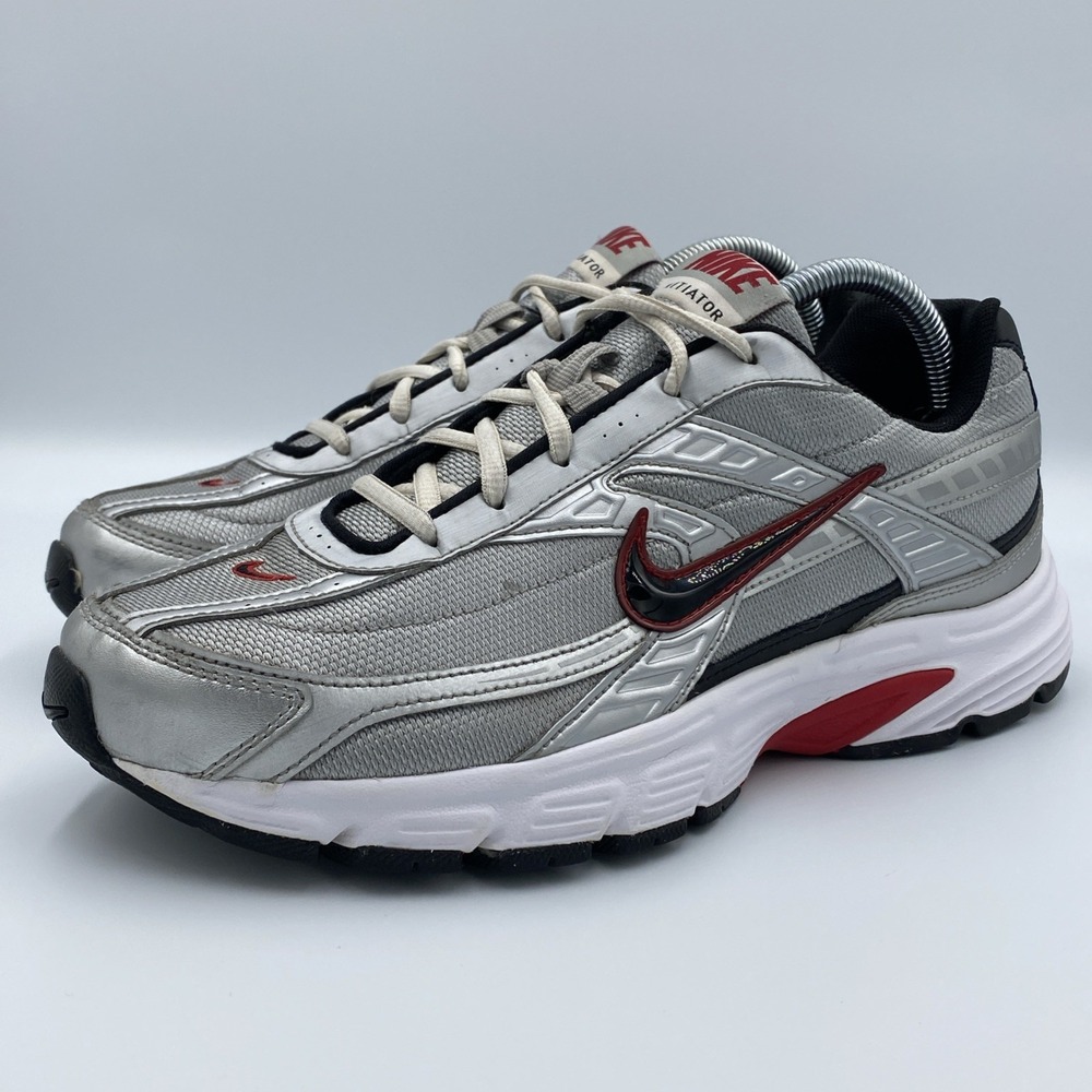Nike Initiator Men's Size 9 Metallic Silver Red Black Running Shoes 394055-001